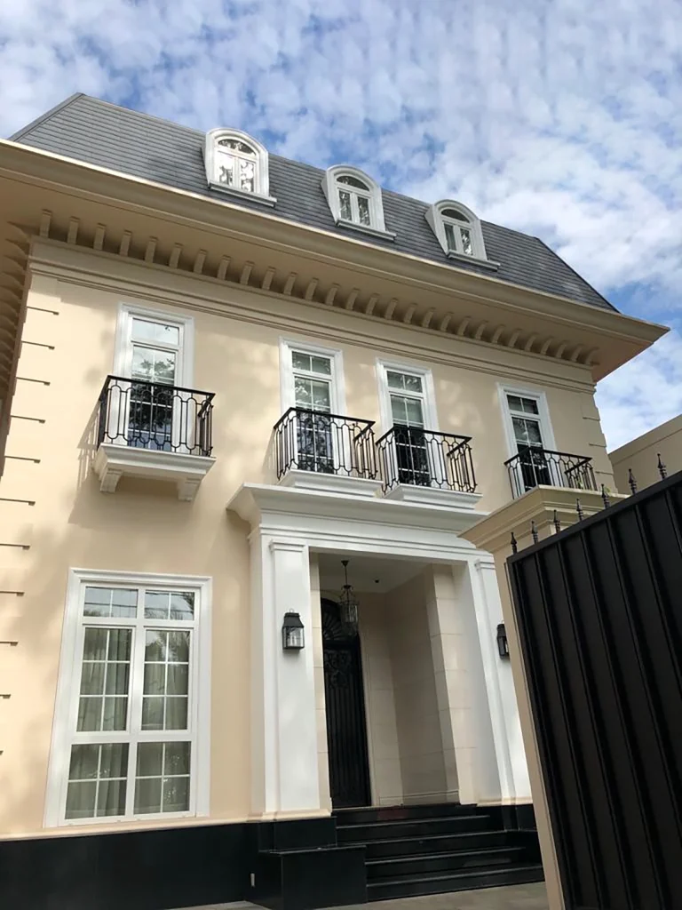 Entrance view of the Pakubuwono Residence