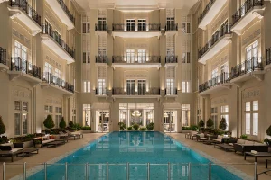 Grand Mansion Menteng - Pool view